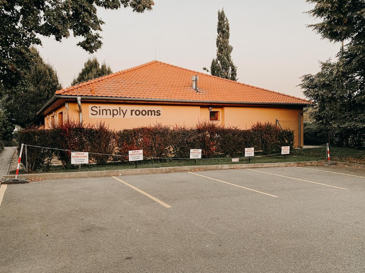 Simply Rooms Славков-у-Брна Екстер'єр фото