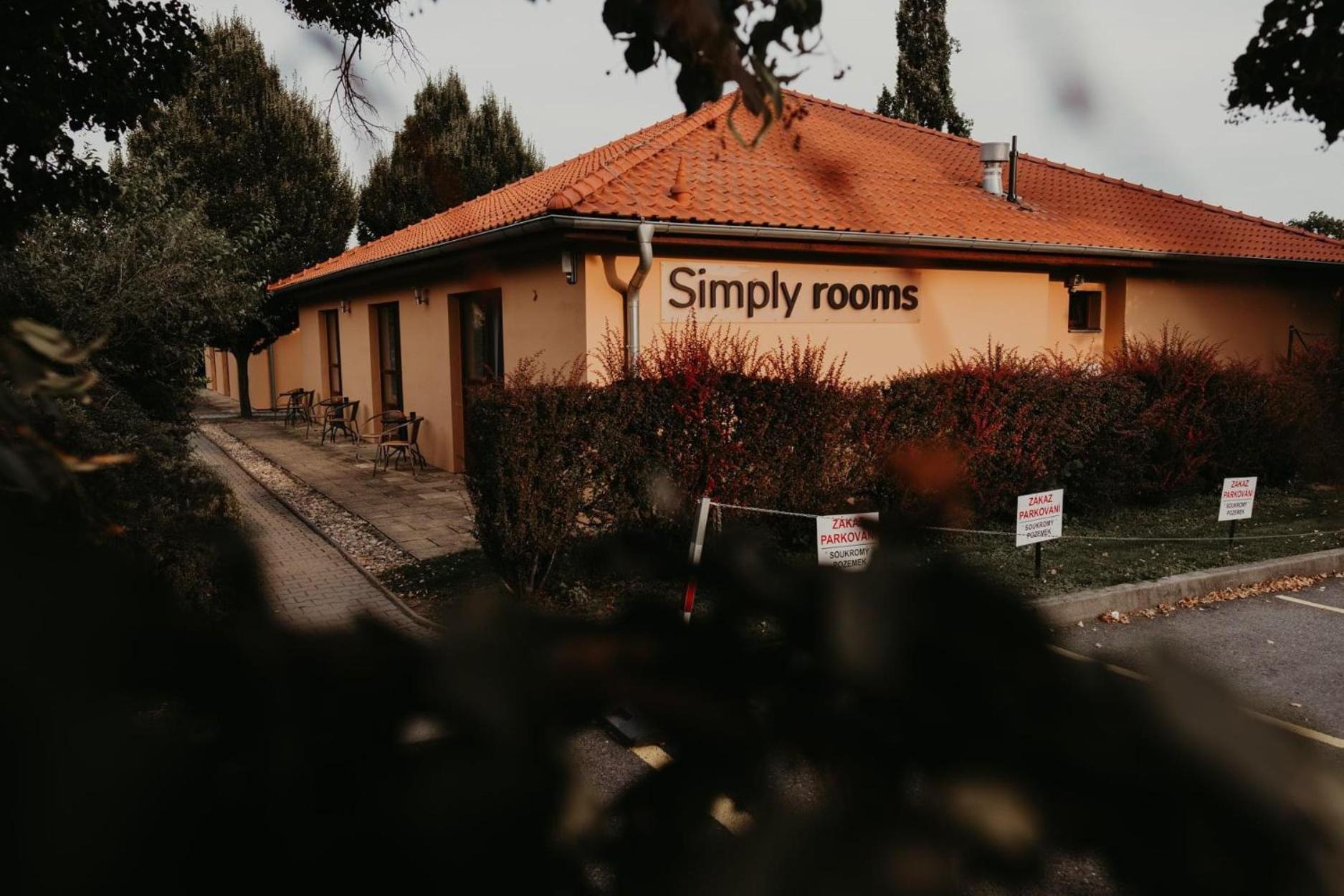Simply Rooms Славков-у-Брна Екстер'єр фото