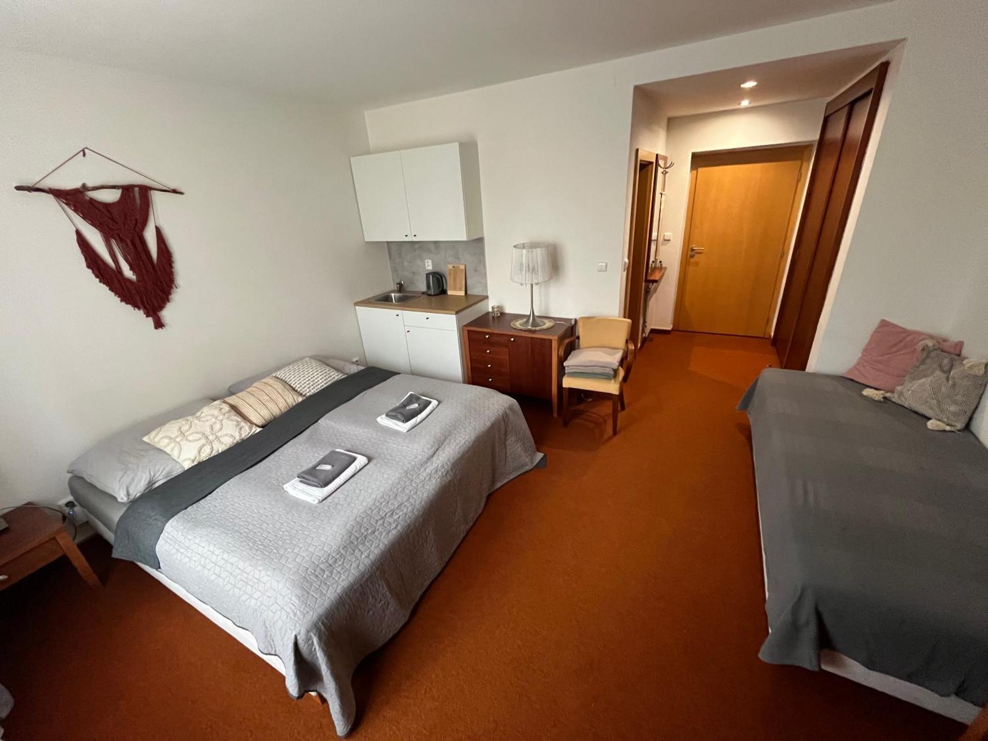 Simply Rooms Славков-у-Брна Екстер'єр фото